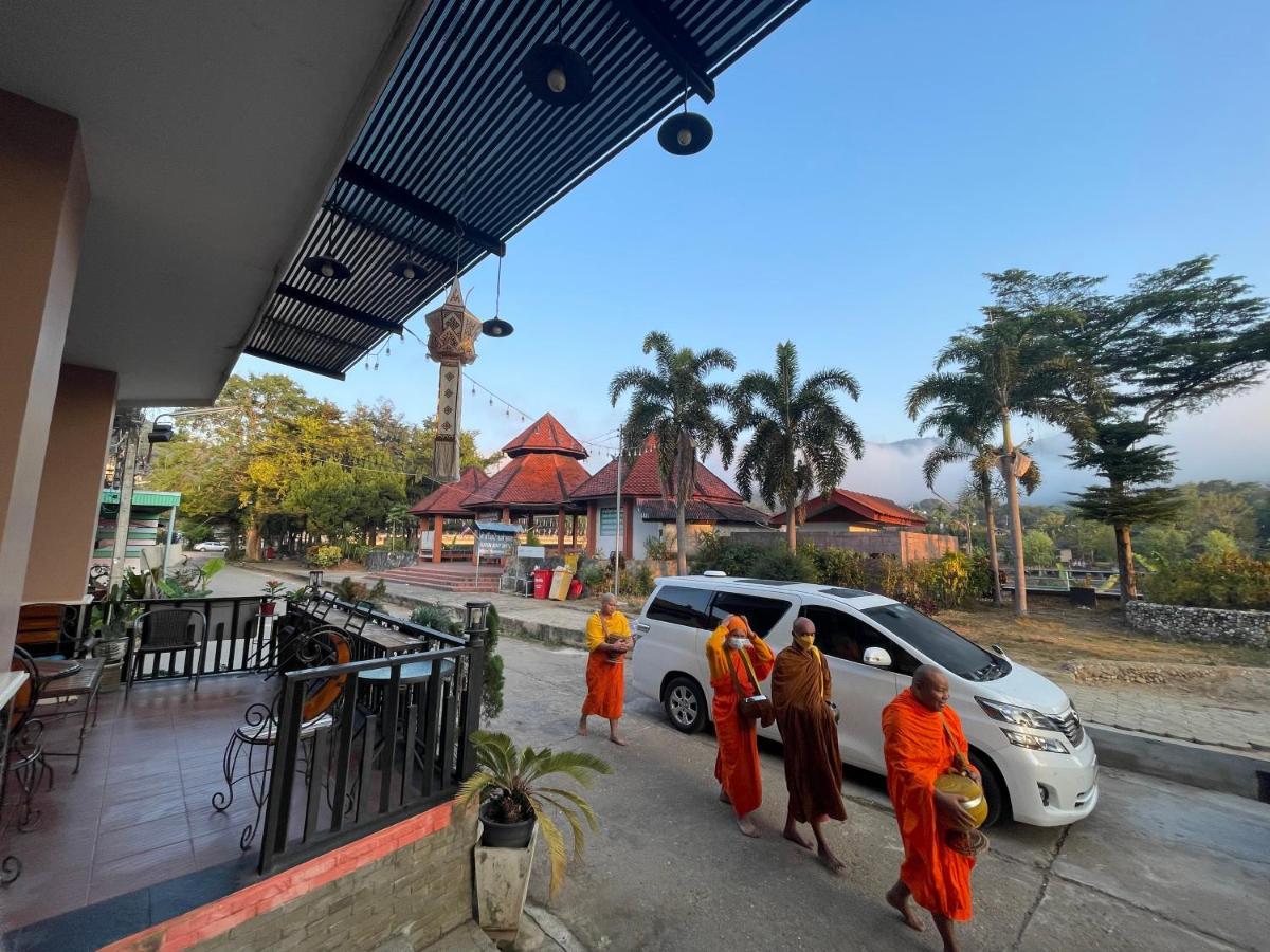 Mae Ai Saranya River House สรัญญาริเวอร์เฮาส์ מראה חיצוני תמונה